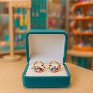 Goldfish earrings w/multicoloured synthetic gemstones set in gold tone finish 🐠